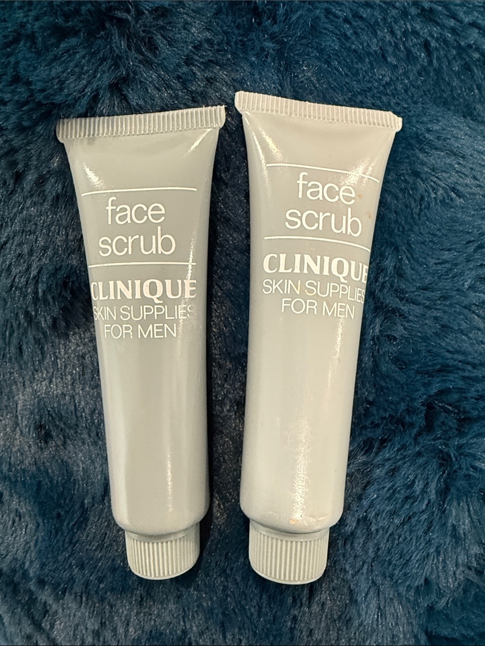 Clinique Face Scrub Tubes - Light Gray Packaging